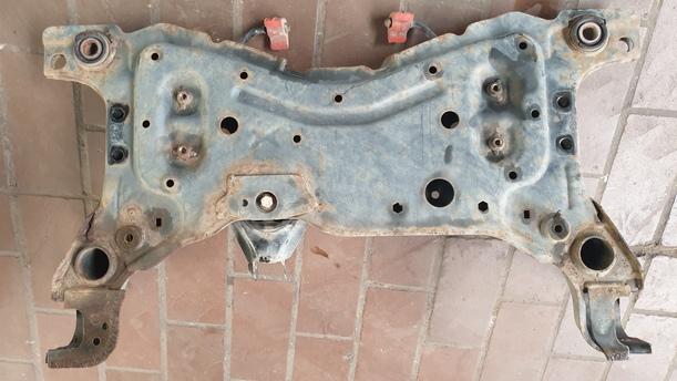 Foto: VORDERACHSE / ACHSTRÄGER VORNE eines Ford C-MAX 1.6 Style
