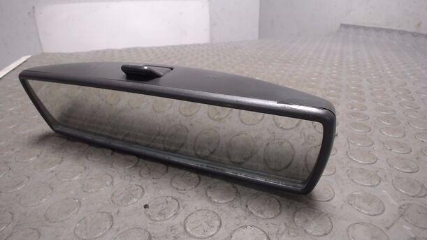 Foto: INNENSPIEGEL eines VW Golf 1.4 Style