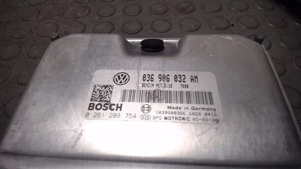 Foto: STEUERGERÄT EINSPRITZUNG / MOTORSTEUERGERÄT BCA eines VW Golf 1.4 Style