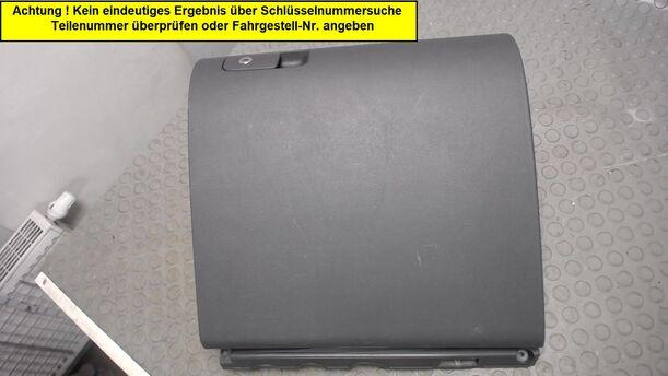 Foto: HANDSCHUFACH eines VW Golf Plus 2.0 FSI Style