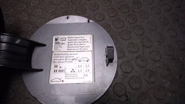Foto: TANKKLAPPE/ TANKDECKEL ( GOLF PLUS ) eines VW Golf Plus 2.0 FSI Style