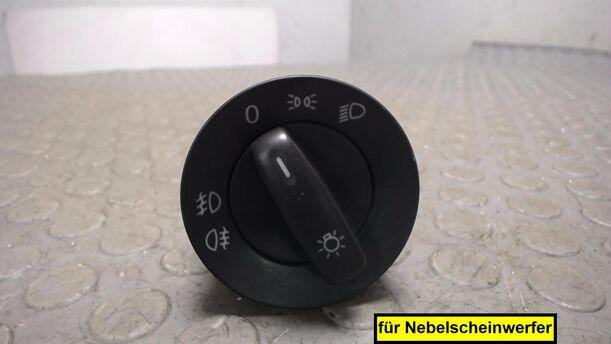Foto: LICHTSCHALTER eines VW Golf Plus 2.0 FSI Style