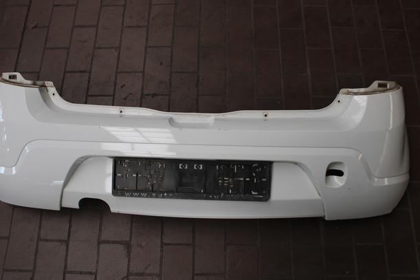 Foto: STOSSFÄNGER / STOSSTANGE HINTEN eines Dacia Sandero 1.2 16V Style