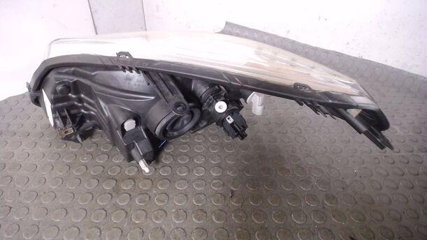 Foto: SCHEINWERFER RECHTS eines Dacia Sandero 1.2 16V Style