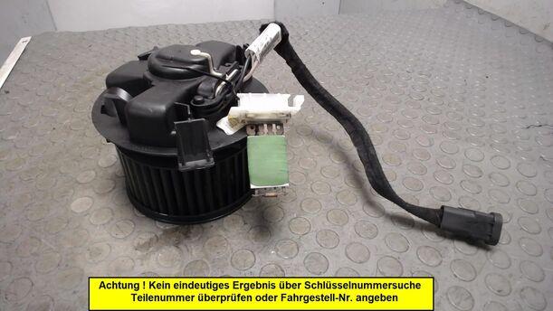 Foto: HEIZUNGSGEBLÄSE ( OHNE KLIMAANLAGE ) eines Dacia Sandero 1.2 16V Style