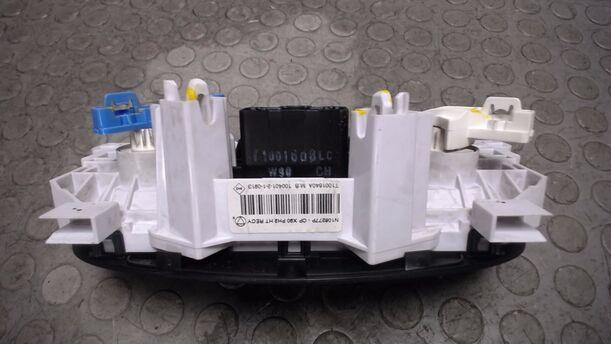 Foto: HEIZUNGSBETÄTIGUNG eines Dacia Sandero 1.2 16V Style
