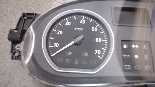 Foto: TACHOEINHEIT eines Dacia Sandero 1.2 16V Style