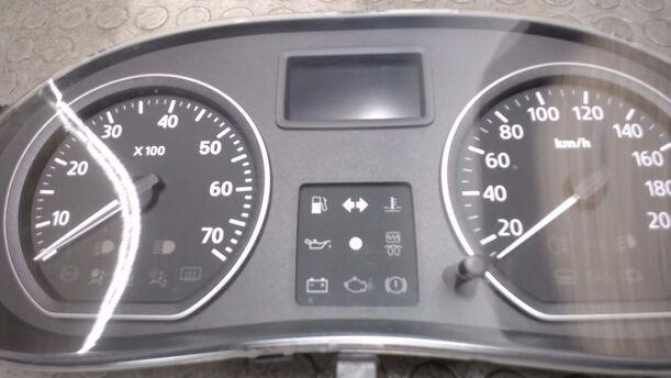 Foto: TACHOEINHEIT eines Dacia Sandero 1.2 16V Style
