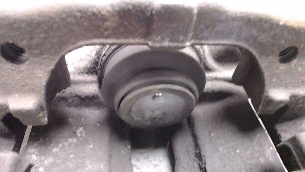 Foto: BREMSSATTEL HINTEN LINKS ( ATE) eines Ford C-MAX 1.6 Style