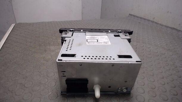 Foto: RADIO ( MIT RADIOCODE ) eines Ford C-MAX 1.6 Style
