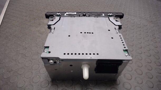 Foto: RADIO ( MIT RADIOCODE ) eines Ford C-MAX 1.6 Style