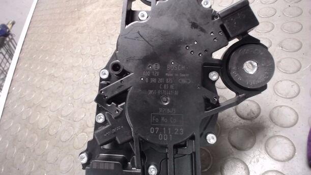 Foto: SCHEIBENWISCHERMOTOR HINTEN eines Ford C-MAX 1.6 Style