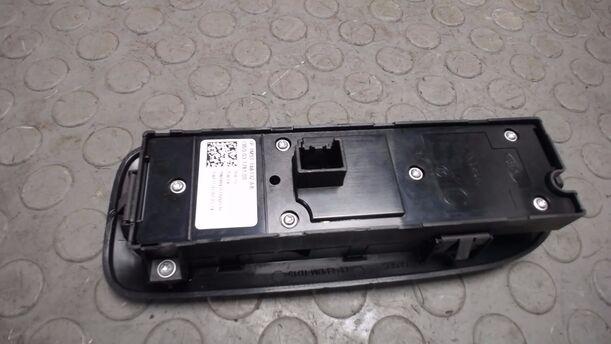 Foto: SCHALTEREINHEIT TÜR VORNE LINKS eines Ford C-MAX 1.6 Style