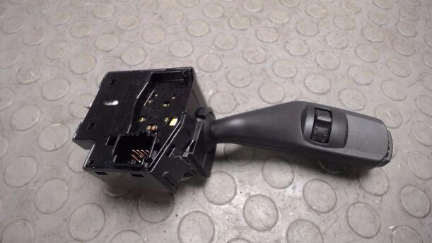 Foto: BLINKSCHALTER / KOMBISCHALTER eines Ford C-MAX 1.6 Style