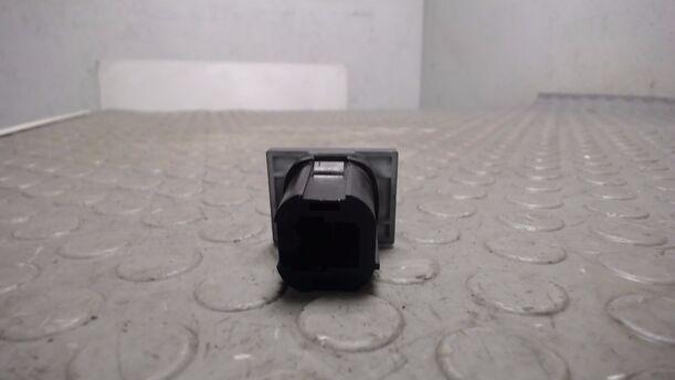 Foto: SCHALTER ESP eines Ford C-MAX 1.6 Style
