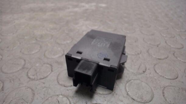 Foto: SCHALTER SITZHEIZUNG VORNE eines Ford C-MAX 1.6 Style