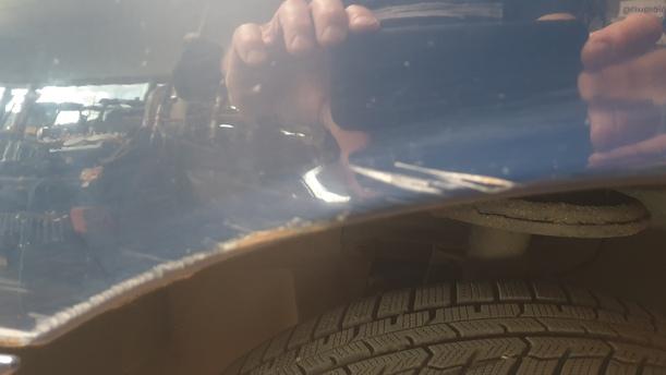 Foto: KOTFLÜGEL VORNE LINKS eines Volvo S60 2.4 Style