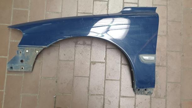 Foto: KOTFLÜGEL VORNE LINKS eines Volvo S60 2.4 Style