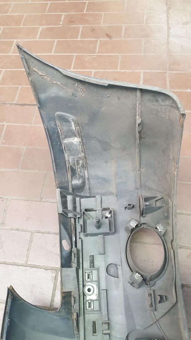 Foto: STOSSFÄNGER / STOSSSTANGE VORNE eines Volvo S60 2.4 Style