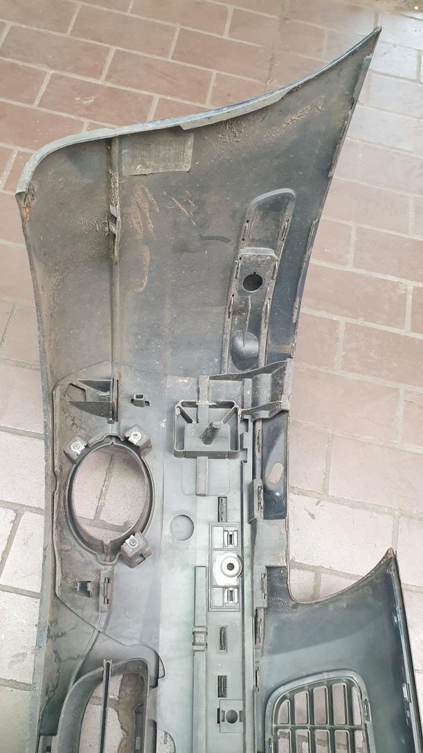 Foto: STOSSFÄNGER / STOSSSTANGE VORNE eines Volvo S60 2.4 Style