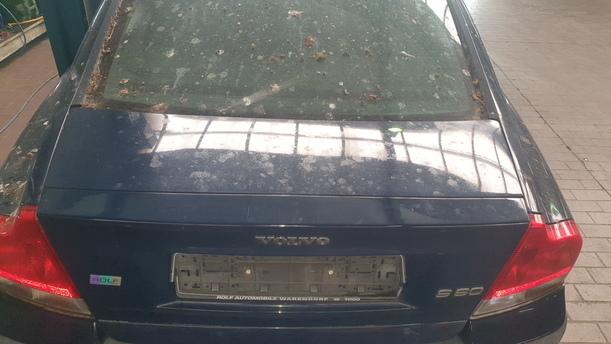 Foto: HECKKLAPPE / HECKDECKEL eines Volvo S60 2.4 Style