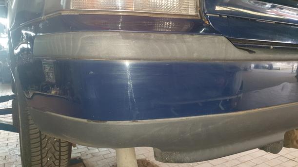 Foto: STOSSSTANGE / STOSSFÄNGER HINTEN eines Volvo S60 2.4 Style