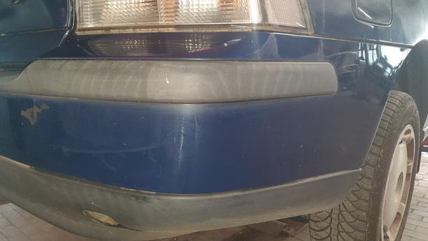 Foto: STOSSSTANGE / STOSSFÄNGER HINTEN eines Volvo S60 2.4 Style