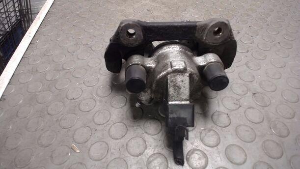Foto: BREMSSATTEL HINTEN RECHTS eines Volvo S60 2.4 Style
