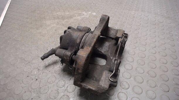 Foto: BREMSSATTEL VORNE LINKS eines Volvo S60 2.4 Style