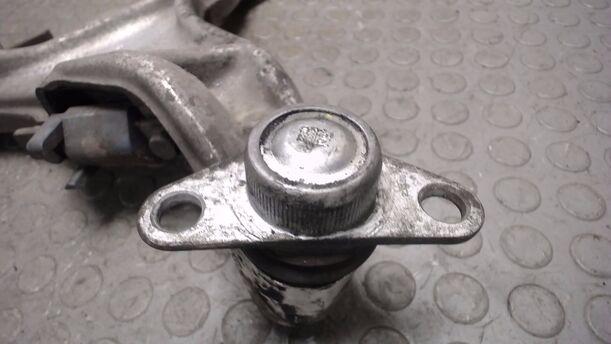 Foto: QUERLENKER VORN LINKS eines Volvo S60 2.4 Style