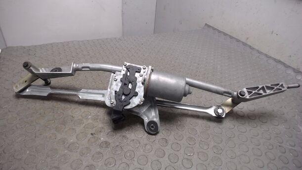 Foto: SCHEIBENWISCHERMOTOR VORN eines Volvo S60 2.4 Style