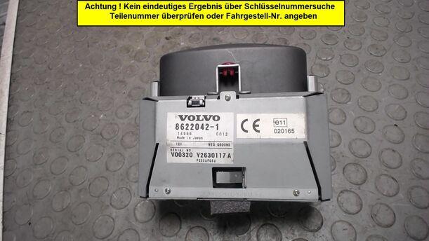 Foto: DISPLAY NAVIGATIONSSYSTEM eines Volvo S60 2.4 Style