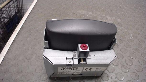 Foto: DISPLAY NAVIGATIONSSYSTEM eines Volvo S60 2.4 Style