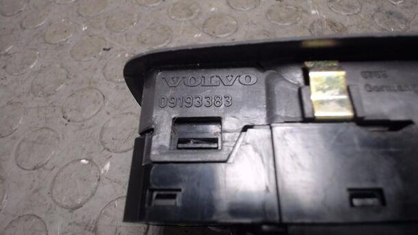 Foto: FENSTERHEBERSCHALTER eines Volvo S60 2.4 Style