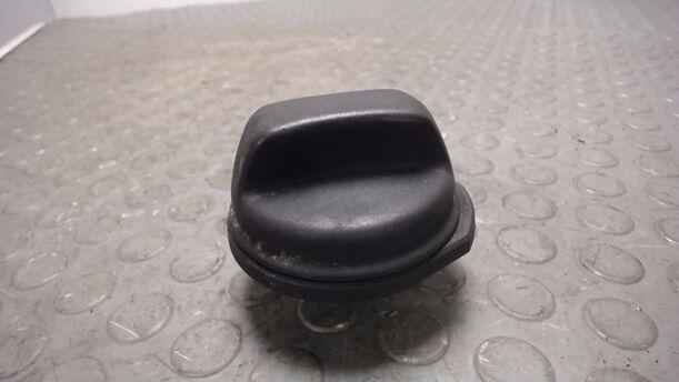 Foto: TANKVERSCHLUSS ( BENZIN ) eines Volvo S60 2.4 Style