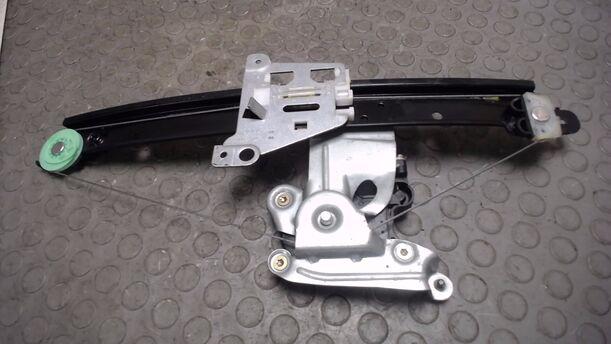 Foto: FENSTERHEBER ELEKTRISCH HINTEN RECHTS eines Volvo S60 2.4 Style