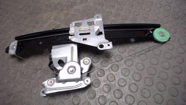 Foto: FENSTERHEBER ELEKTRISCH HINTEN LINKS eines Volvo S60 2.4 Style