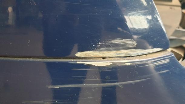 Foto: KOTFLÜGEL RECHTS eines Ford Mondeo 1.8 Turnier Style