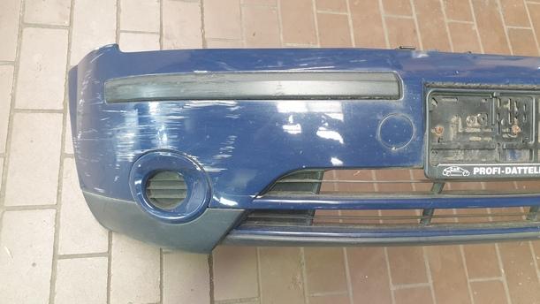 Foto: STOSSFÄNGER / STOSSSTANGE VORNE eines Ford Mondeo 1.8 Turnier Style