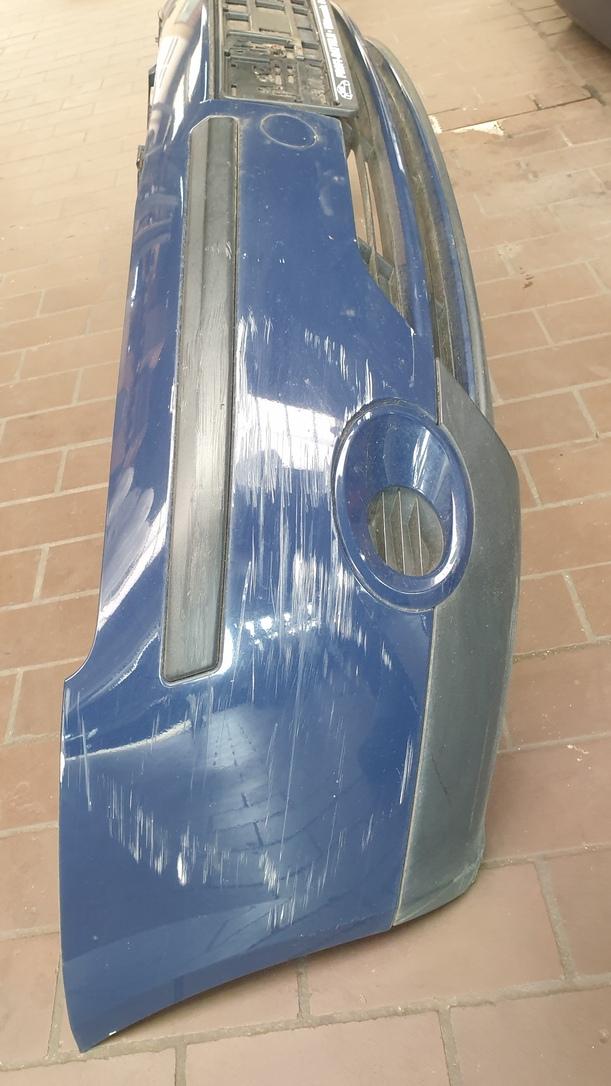 Foto: STOSSFÄNGER / STOSSSTANGE VORNE eines Ford Mondeo 1.8 Turnier Style