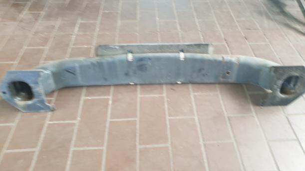 Foto: VERSTÄRKUNG VORNE eines Ford Mondeo 1.8 Turnier Style