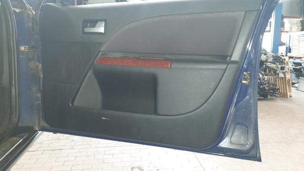 Foto: TÜR VORNE RECHTS eines Ford Mondeo 1.8 Turnier Style