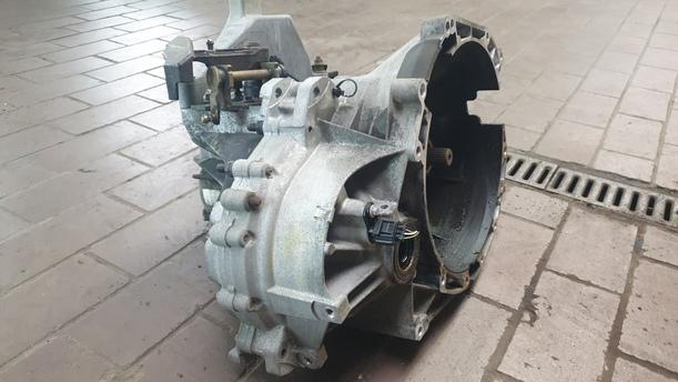 Foto: SCHALTGETRIEBE S7R7002BC eines Ford Mondeo 1.8 Turnier Style