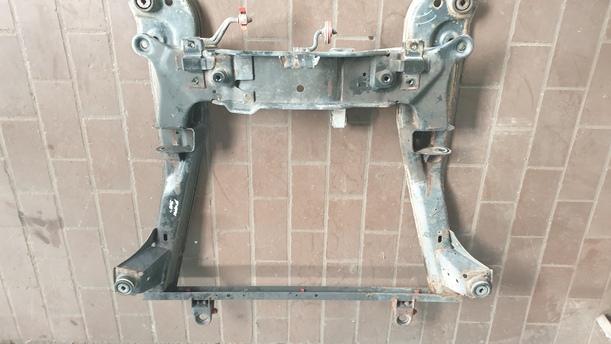 Foto: VORDERACHSTRÄGER / ACHSE VORN eines Ford Mondeo 1.8 Turnier Style
