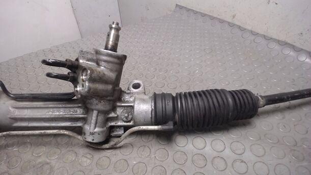 Foto: SERVOLENKUNG eines Ford Mondeo 1.8 Turnier Style