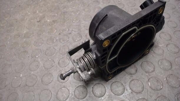 Foto: DROSSELKLAPPENSTUTZEN eines Ford Mondeo 1.8 Turnier Style