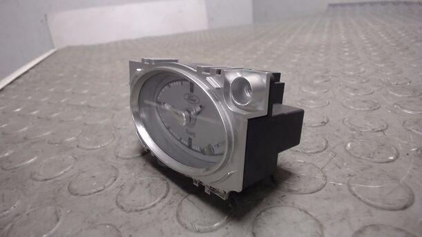 Foto: UHR eines Ford Mondeo 1.8 Turnier Style
