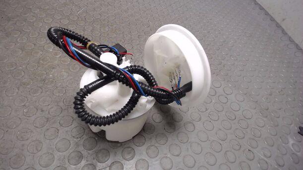 Foto: KRAFTSTOFFPUMPE eines Ford Mondeo 1.8 Turnier Style