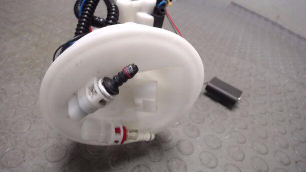 Foto: KRAFTSTOFFPUMPE eines Ford Mondeo 1.8 Turnier Style