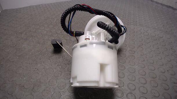 Foto: KRAFTSTOFFPUMPE eines Ford Mondeo 1.8 Turnier Style